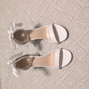 Weddings stilettos